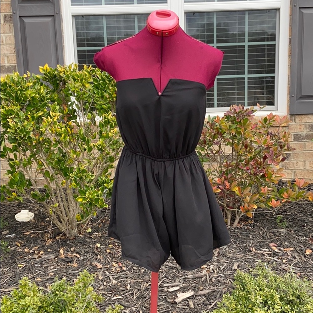 Simplee Apparel Black Strapless Romper Sz S